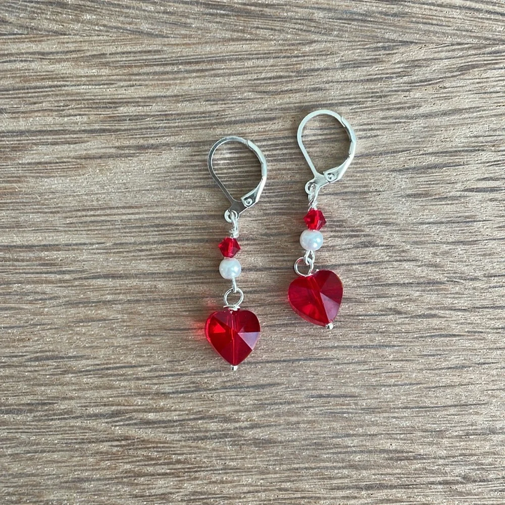 HAND CRAFTED RED HEARTS & WHITE PEARLS EARRINGS